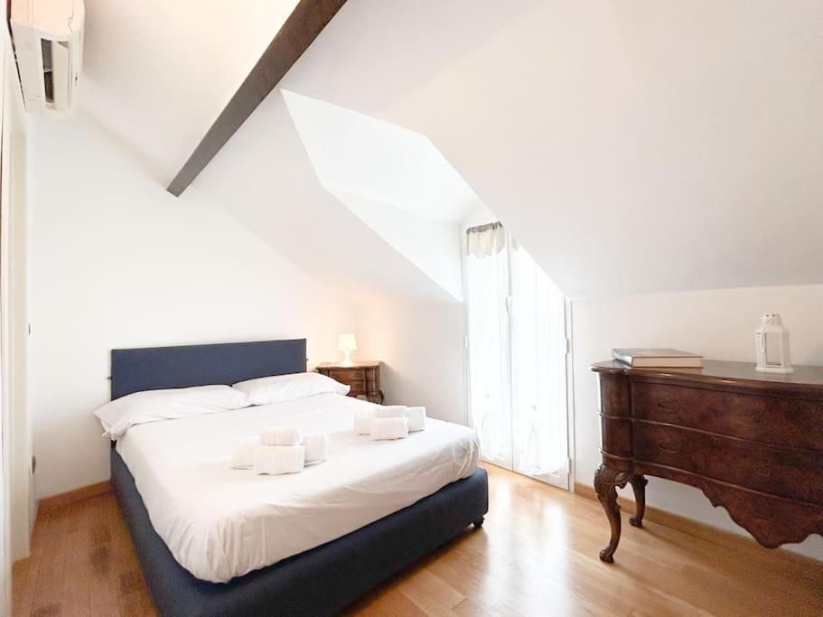 사보나 Elegante Mansarda 300Mt Dal Mare - Centro - Wifi 아파트 외부 사진