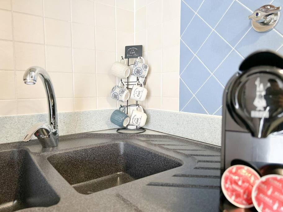 사보나 Elegante Mansarda 300Mt Dal Mare - Centro - Wifi 아파트 외부 사진